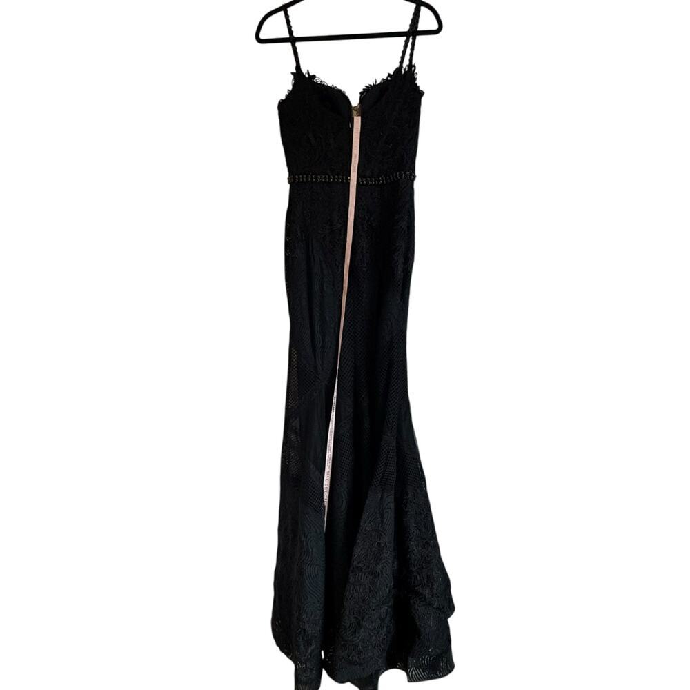 Mac Duggal Black Embroidered Sleeveless Plunge Neck Trumpet Gown Size 6 NWT - Picture 7 of 12
